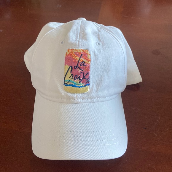 La Croix hat - Picture 1 of 6